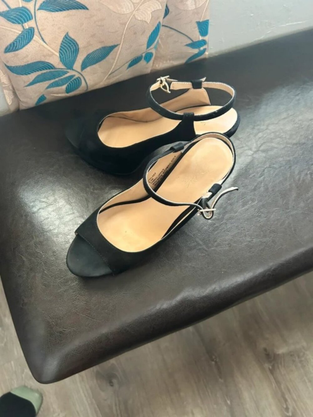 Thalia Soli Black heels